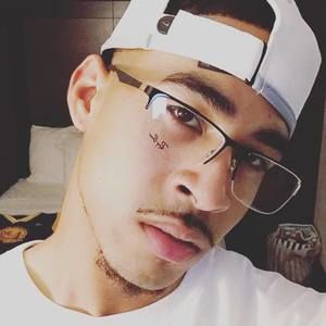 Meet your Posher, Donte